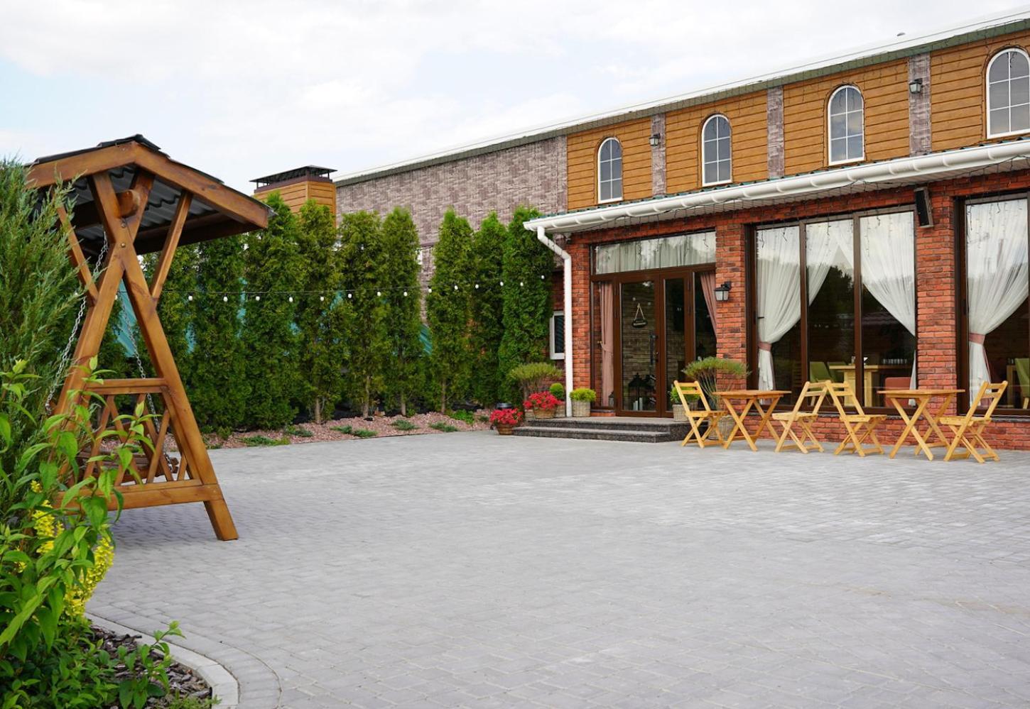 The Village Wine Chernyakhov المظهر الخارجي الصورة